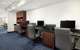 Courtyard By Marriott Montvale
